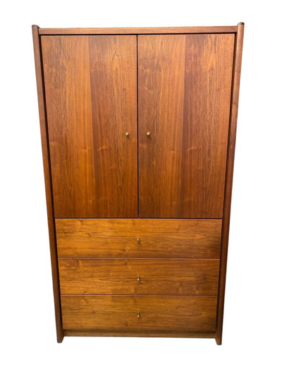 Walnut Mid Century Modern Highboy (wonderful quality and Condition)