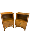 Mid Century 2pc Nightstands: H-26 L-18 D-13.5. Distinctive Furniture by Stanley (Set of 2)