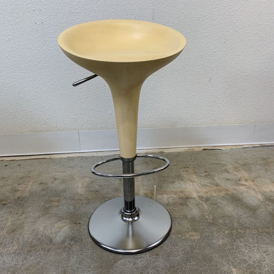 Magis Bombo Bar Stool by Stefano Giovannoni (ivory)