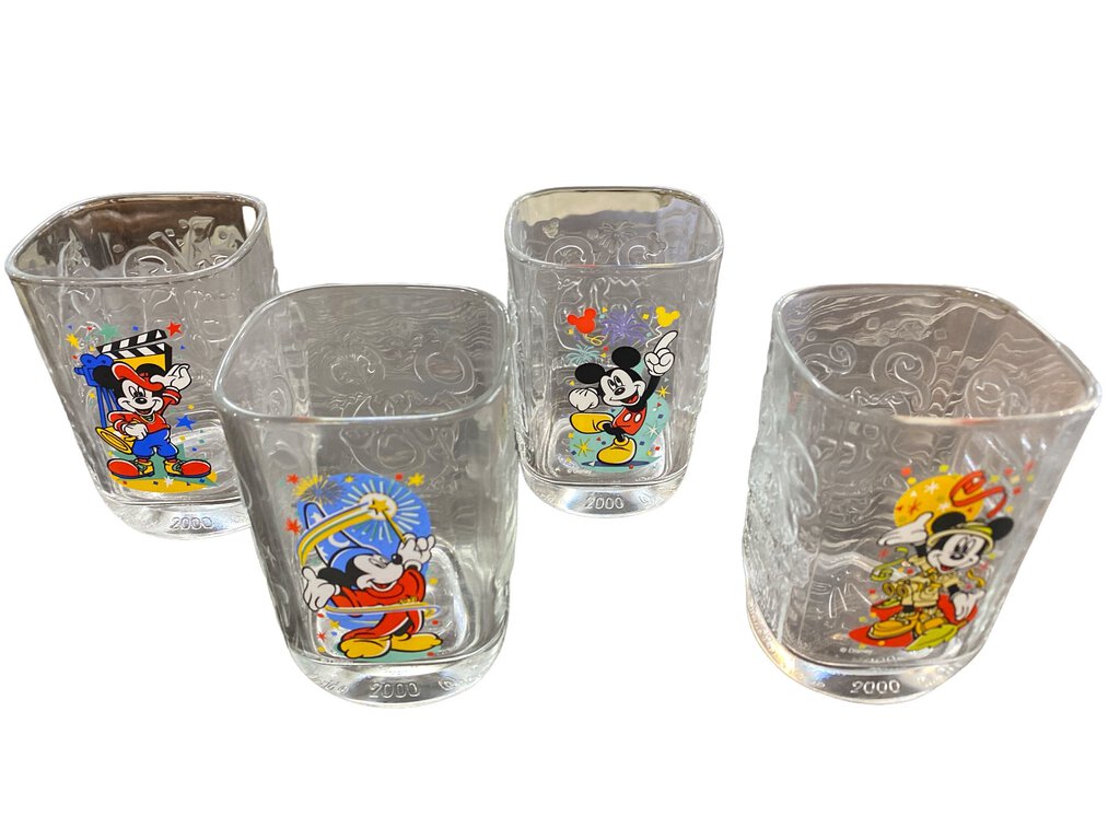Vintage 90s Walt Disney Plastic Cups COLLECTOR SERIES 